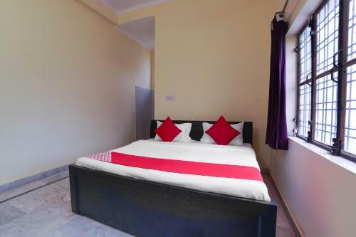 Capital O 49341 Sankalp Hotel