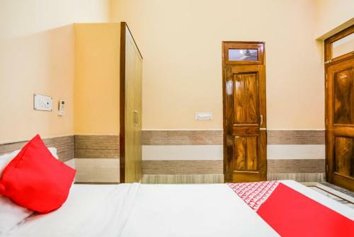 Oyo 40880 Hotel Shashi