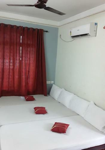 Hotel Vasudev Regency