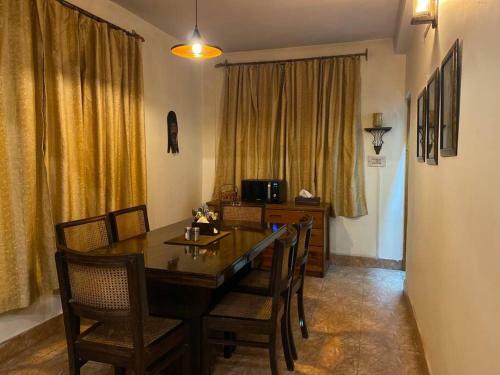 M�nage-by The Beas, Manali