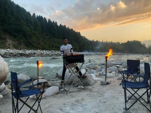 M�nage-by The Beas, Manali