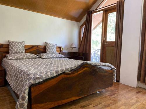 M�nage-by The Beas, Manali