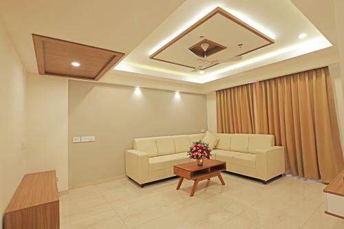 Hotel Krishnavalsam Regency