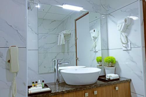Hotel Krishnavalsam Regency