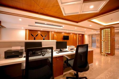 Hotel Krishnavalsam Regency