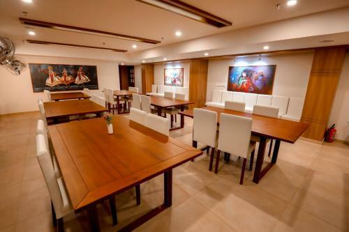 Hotel Krishnavalsam Regency