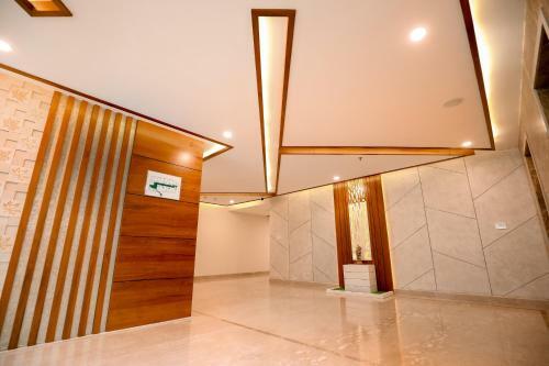 Hotel Krishnavalsam Regency