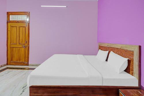 Collection O 83708 Hotel In Palace