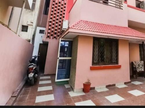 Oyo 80658 Shivhare Hotel And Guest House