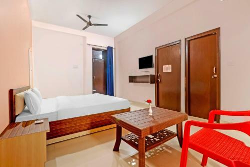 Collection O 83142 Hotel Hari Om Inn