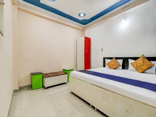 Oyo Flagship Gwl182 Hotel Mannat Inn