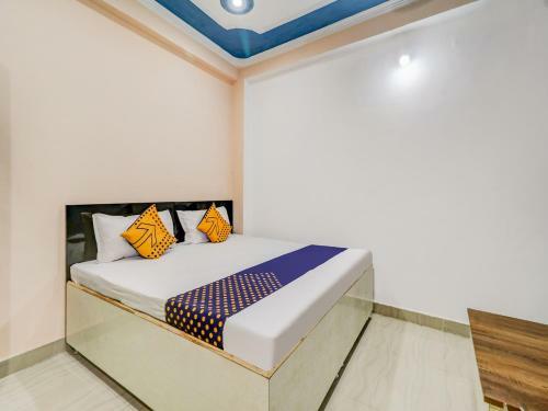 Oyo Flagship Gwl182 Hotel Mannat Inn