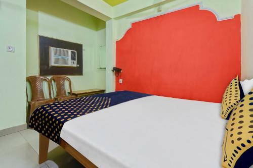 Spot On 62077 Hotel Ratnakar Plaza