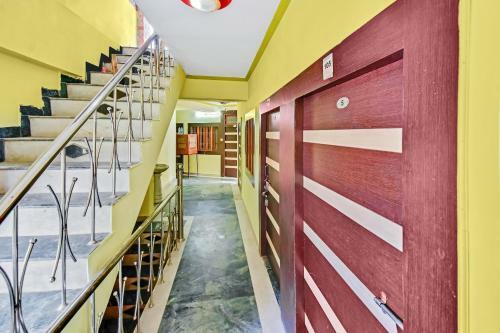 Spot On 62077 Hotel Ratnakar Plaza