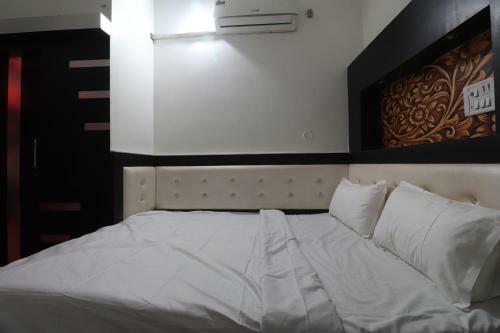 Oyo Flagship 86209 Hotel Manveer