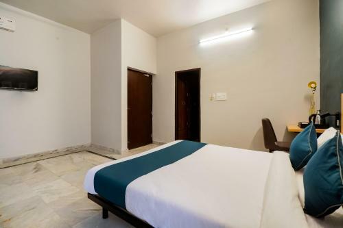 Hotel Silverkey Executive Stays 47833 Lohia Chauraha