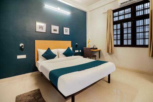 Hotel Silverkey Executive Stays 47833 Lohia Chauraha