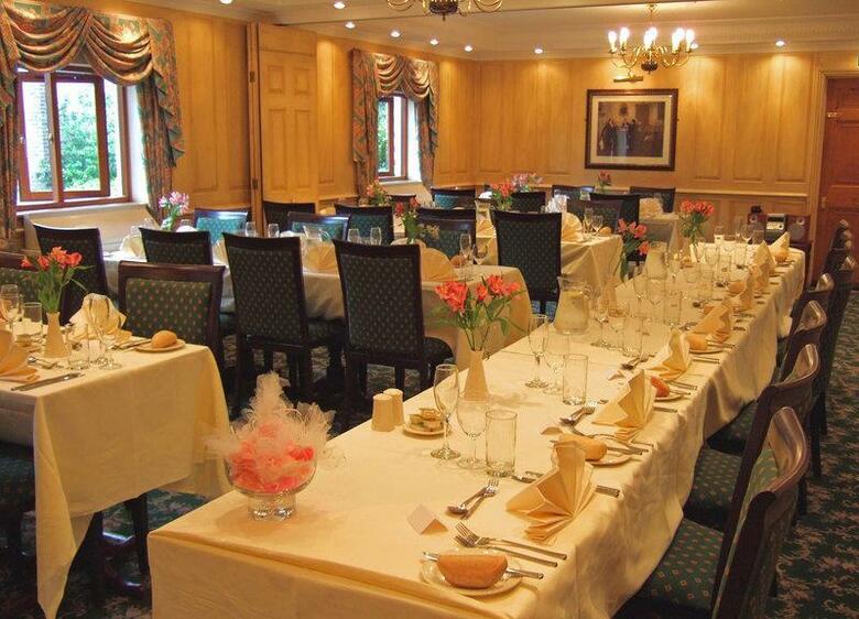 Best Western Old Tollgate Hotel & Restaurant