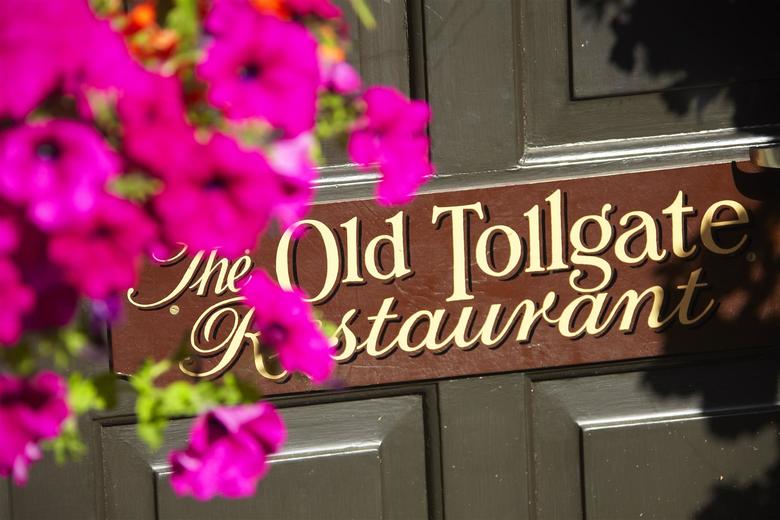 Best Western Old Tollgate Hotel & Restaurant