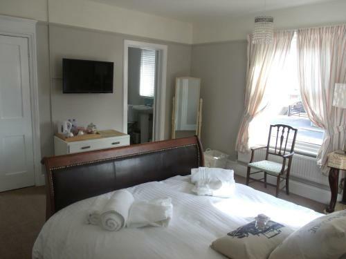 Bed & Breakfast Hooray Henrys