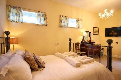 Bed & Breakfast Hooray Henrys