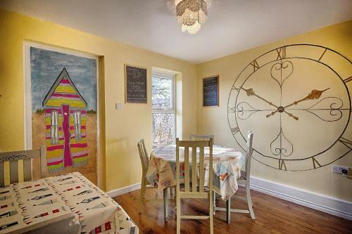 Bed & Breakfast Hooray Henrys