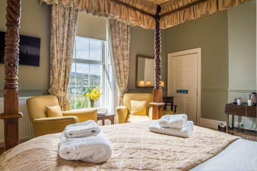 The Manor Hotel