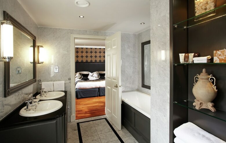 Rowhill Grange Hotel & Utopia Spa