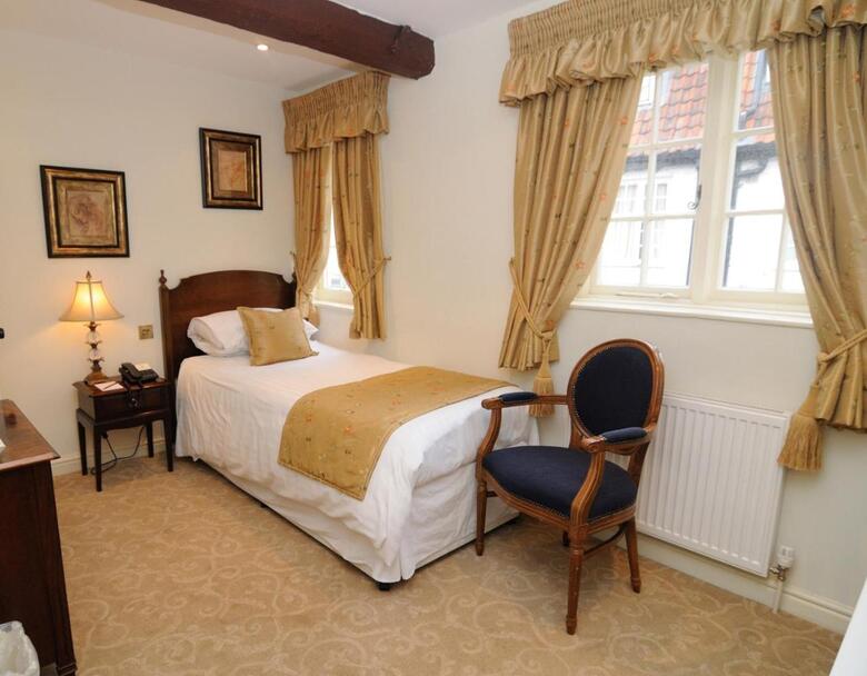 Ye Olde Bell Hotel