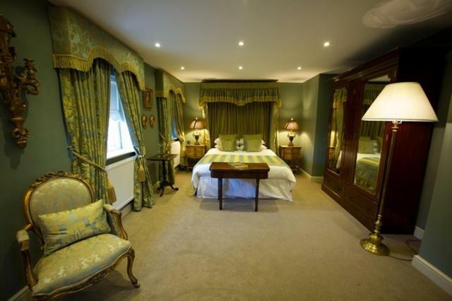 Ye Olde Bell Hotel