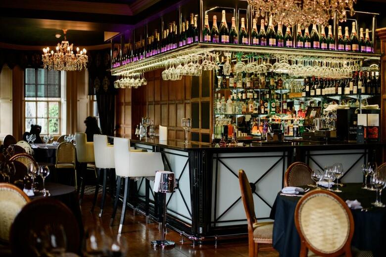 Ye Olde Bell Hotel