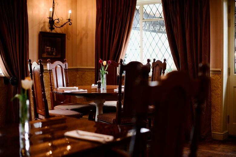 Ye Olde Bell Hotel