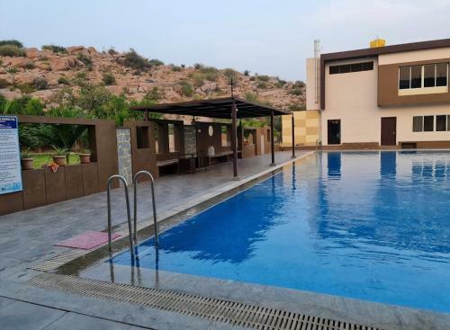 Hotel 3 Season?s Hampi