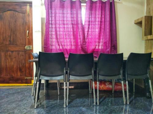 Bed & Breakfast Vijayanagara Home Stay