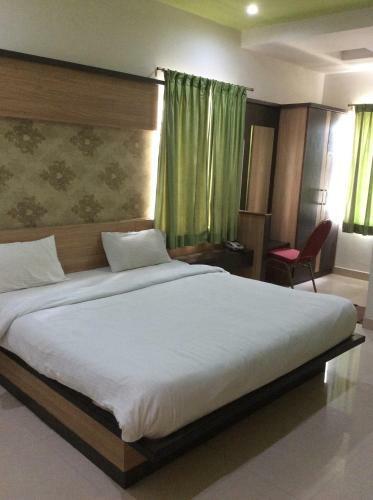 Hotel Sri Vaari Residency