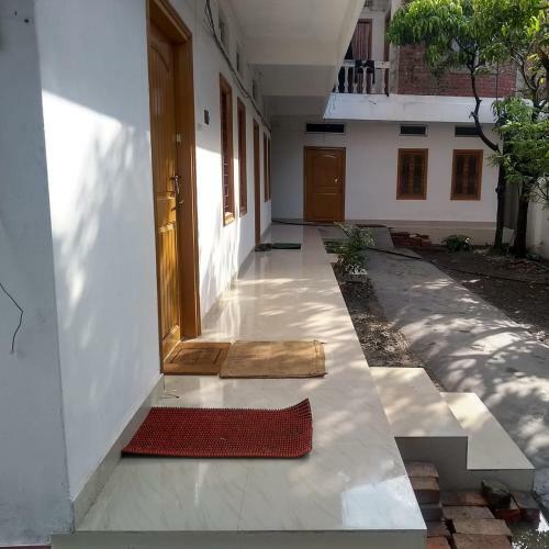 Hostal Manipur House
