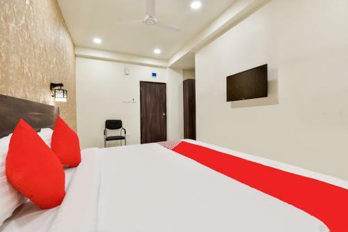 Oyo Flagship 79481hotel Bridge View