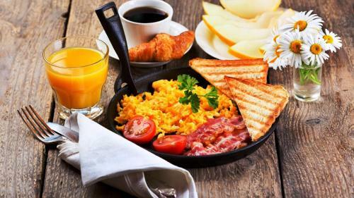 Hotel Fabexpress Royal Stays