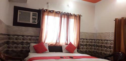 Hostal Neelkanth Guest House