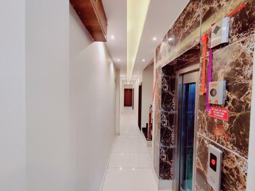 Perfect Stayz Dwarkesh - Hotel Near Haridwar Railway Station