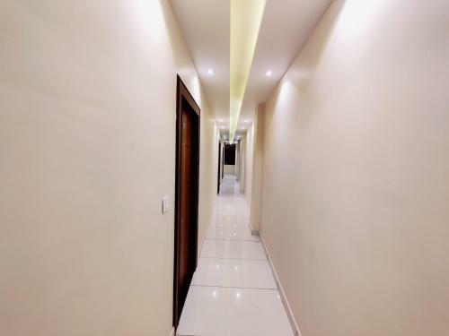 Perfect Stayz Dwarkesh - Hotel Near Haridwar Railway Station