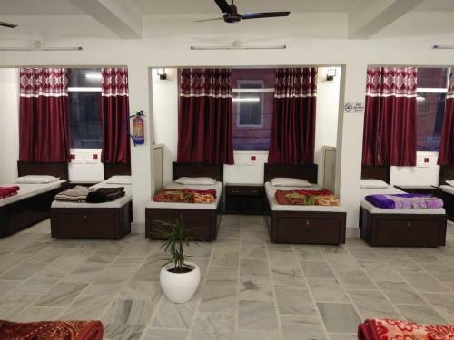 Albergue Dormitary Mahant Tulsidas Charandas Trust