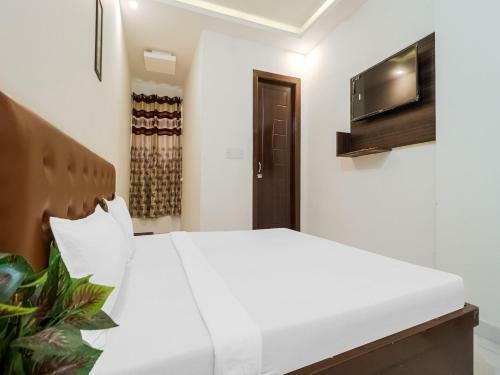 Collection O 85952 Neelkanth Hotel