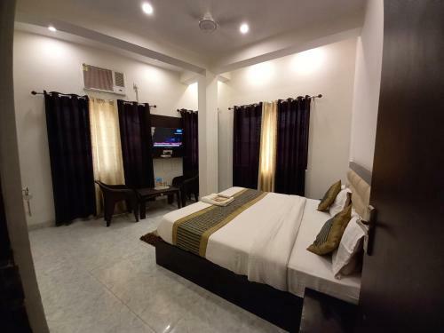 Hotel Banke Bihari