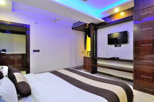 Hotel Crystal Ganga Heights - 1.5 Km From Har Ki Pauri