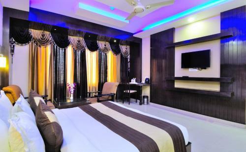Hotel Crystal Ganga Heights - 1.5 Km From Har Ki Pauri