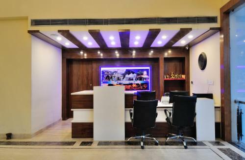 Hotel Crystal Ganga Heights - 1.5 Km From Har Ki Pauri