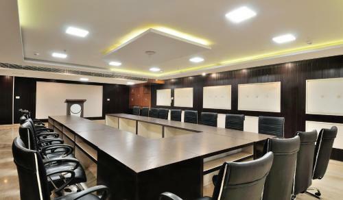 Hotel Crystal Ganga Heights - 1.5 Km From Har Ki Pauri