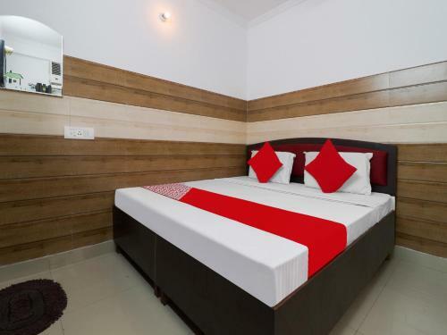Oyo 85880 Hotel Goverdhan Palace