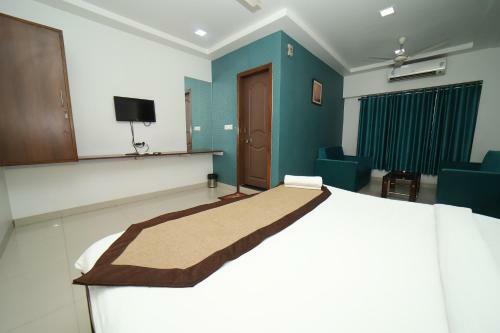Hotel Regal, Jabalpur